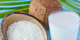 Как сделать кокосовое молоко и стружку в домашних условиях